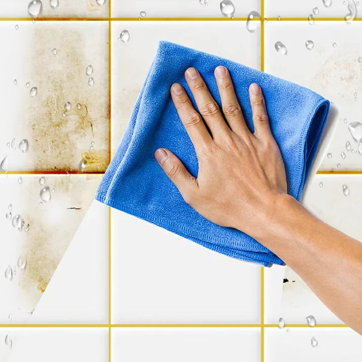 TileGlow™: Fórmula Impermeable y Anti-Moho
